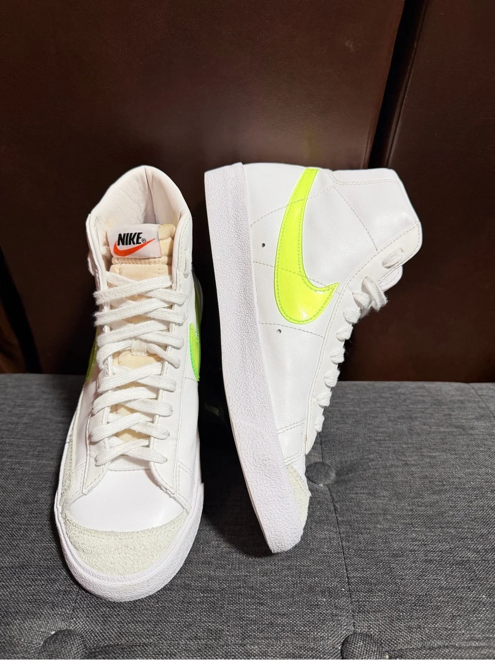 Nike Blazer Mid 77 White Lemon Venom Neon High Top Sneakers Women's Size 9